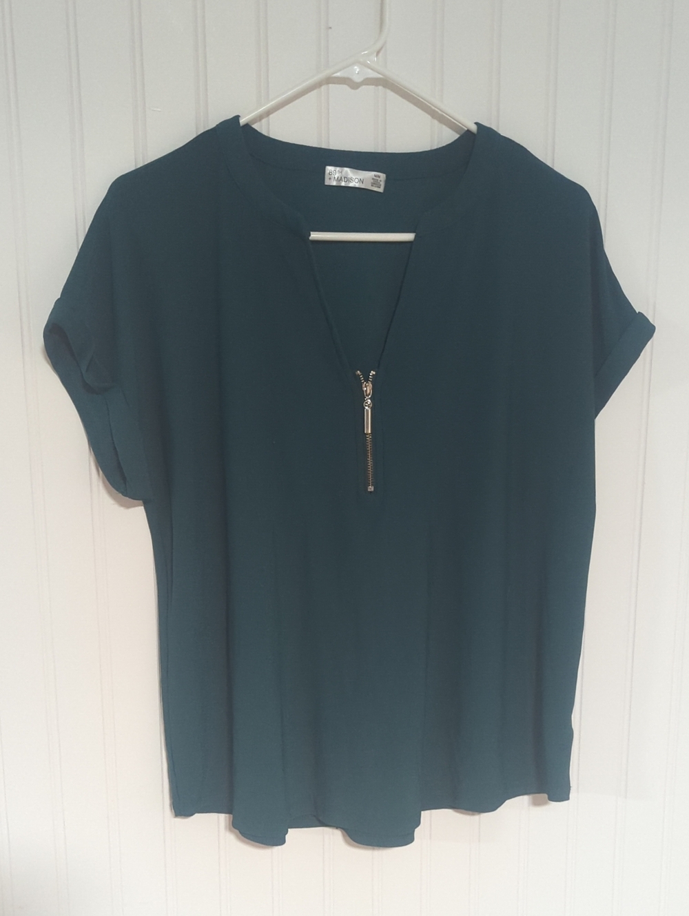 89th & Madison Teal Short-Sleeve V-Neck Zip Blouse
